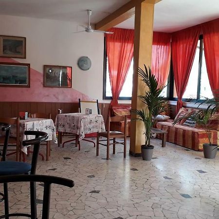 Hotel Rosa Rimini Eksteriør billede
