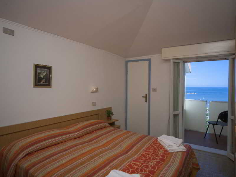 Hotel Rosa Rimini Eksteriør billede