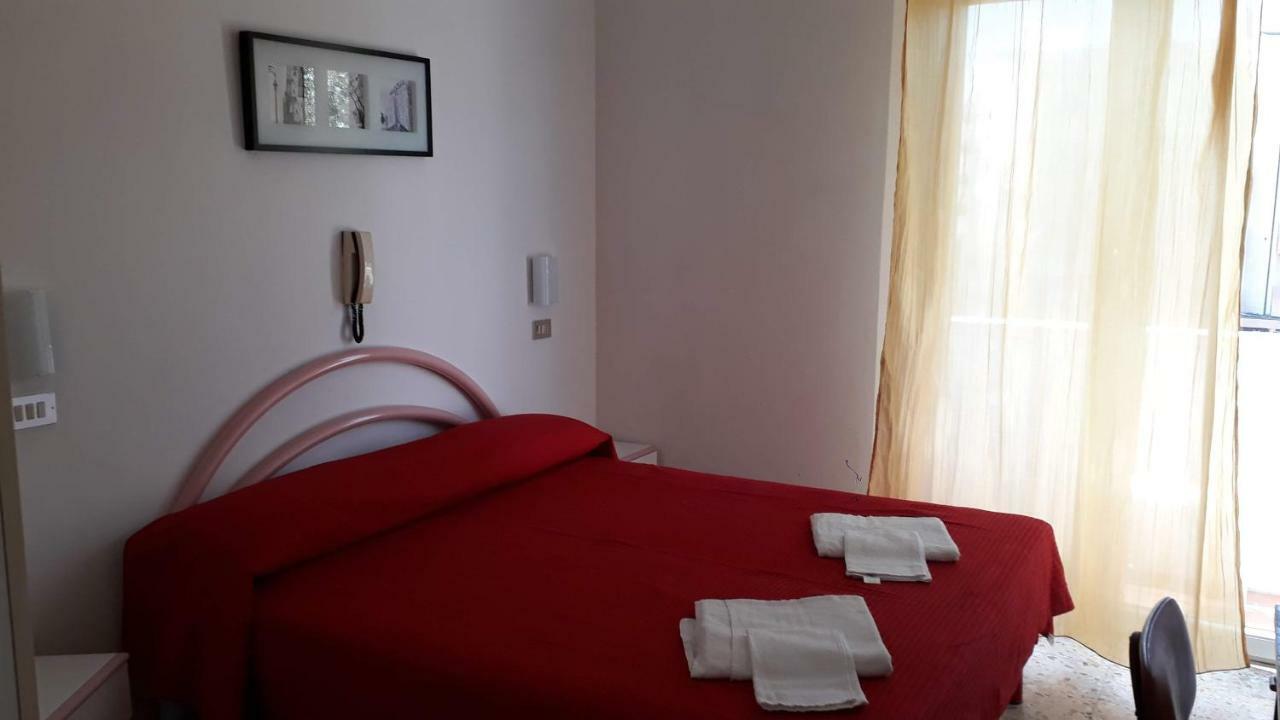 Hotel Rosa Rimini Eksteriør billede